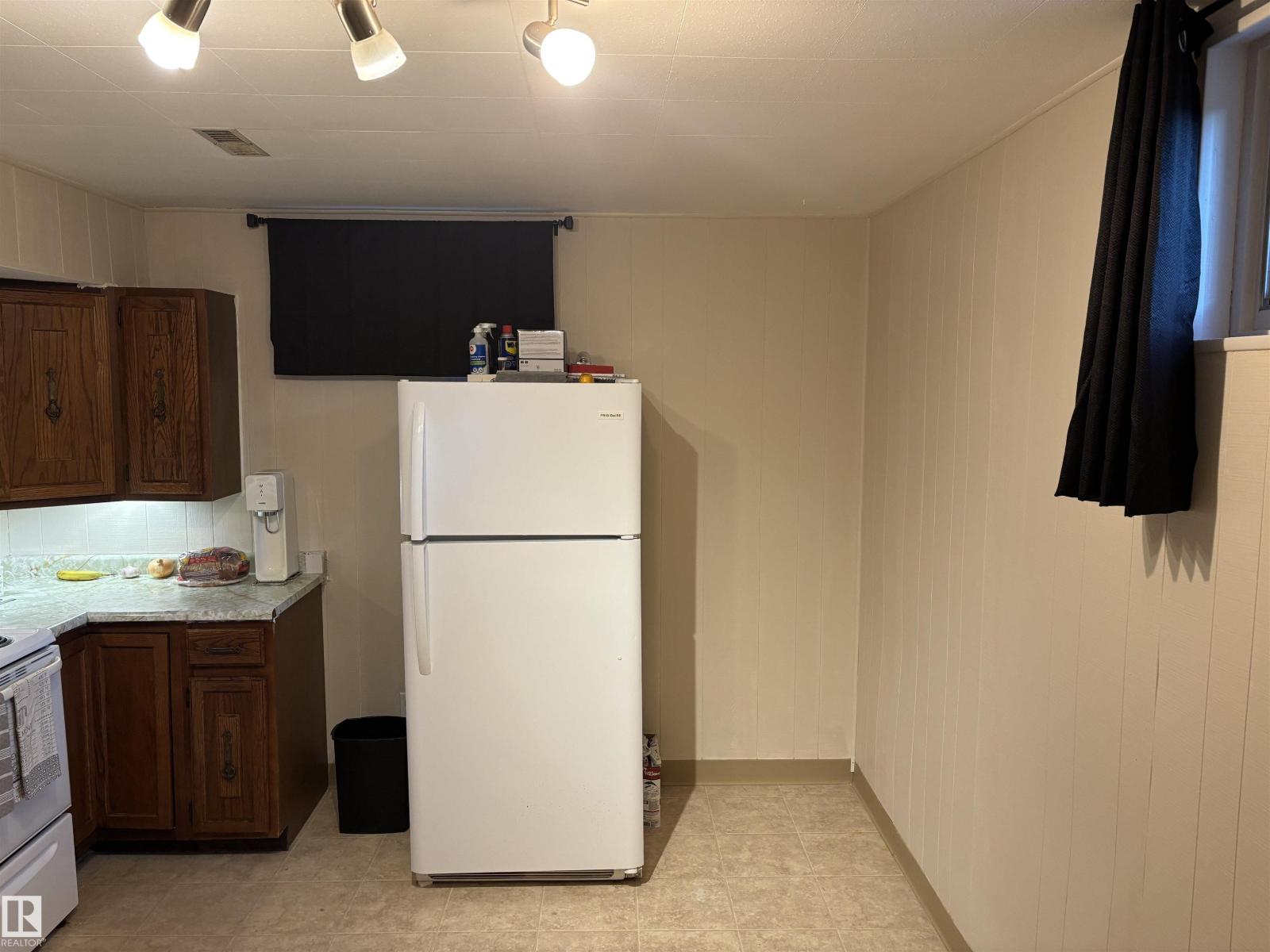 11910 43 ST NW - 32