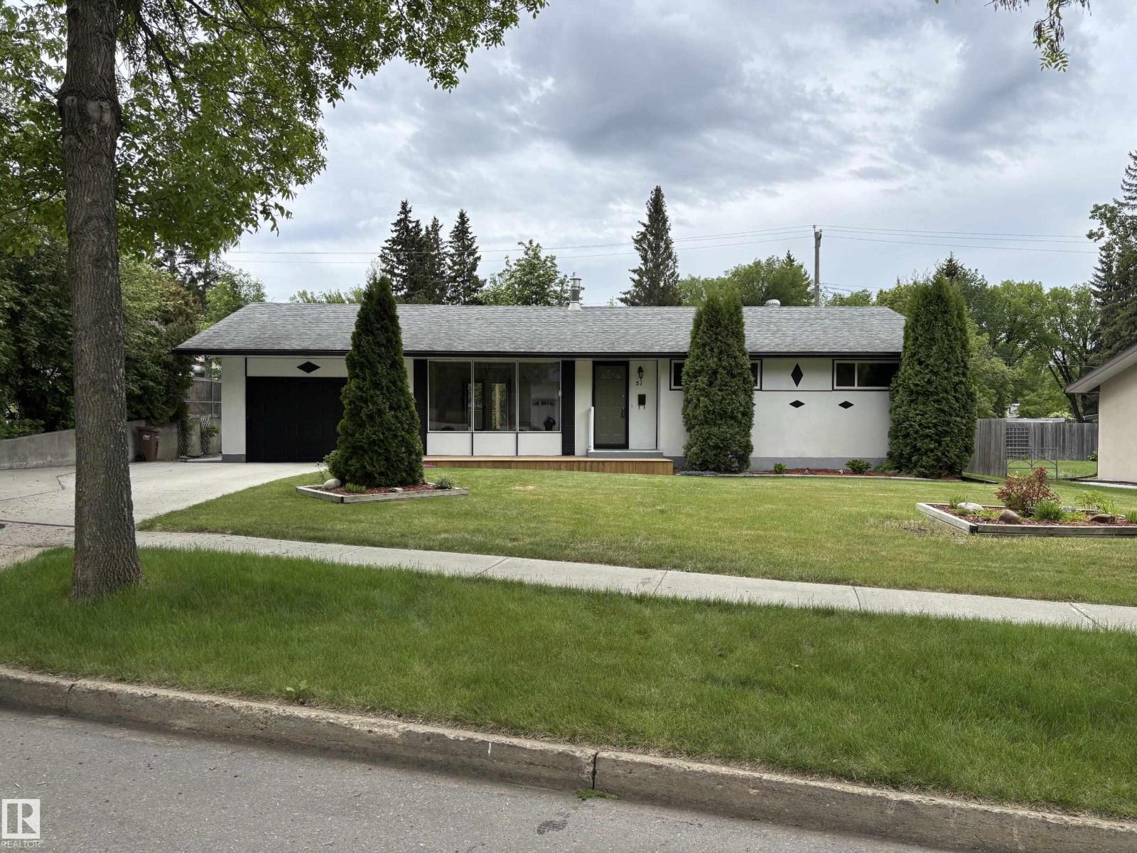 51 Glenmore CR
