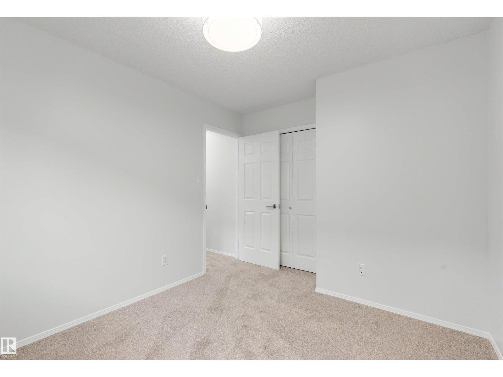 11815 8 AV NW - 12