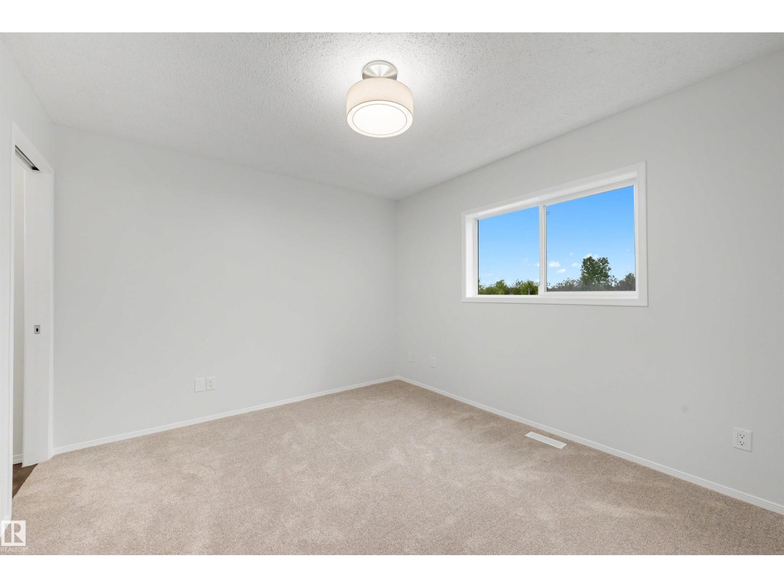 11815 8 AV NW - 14