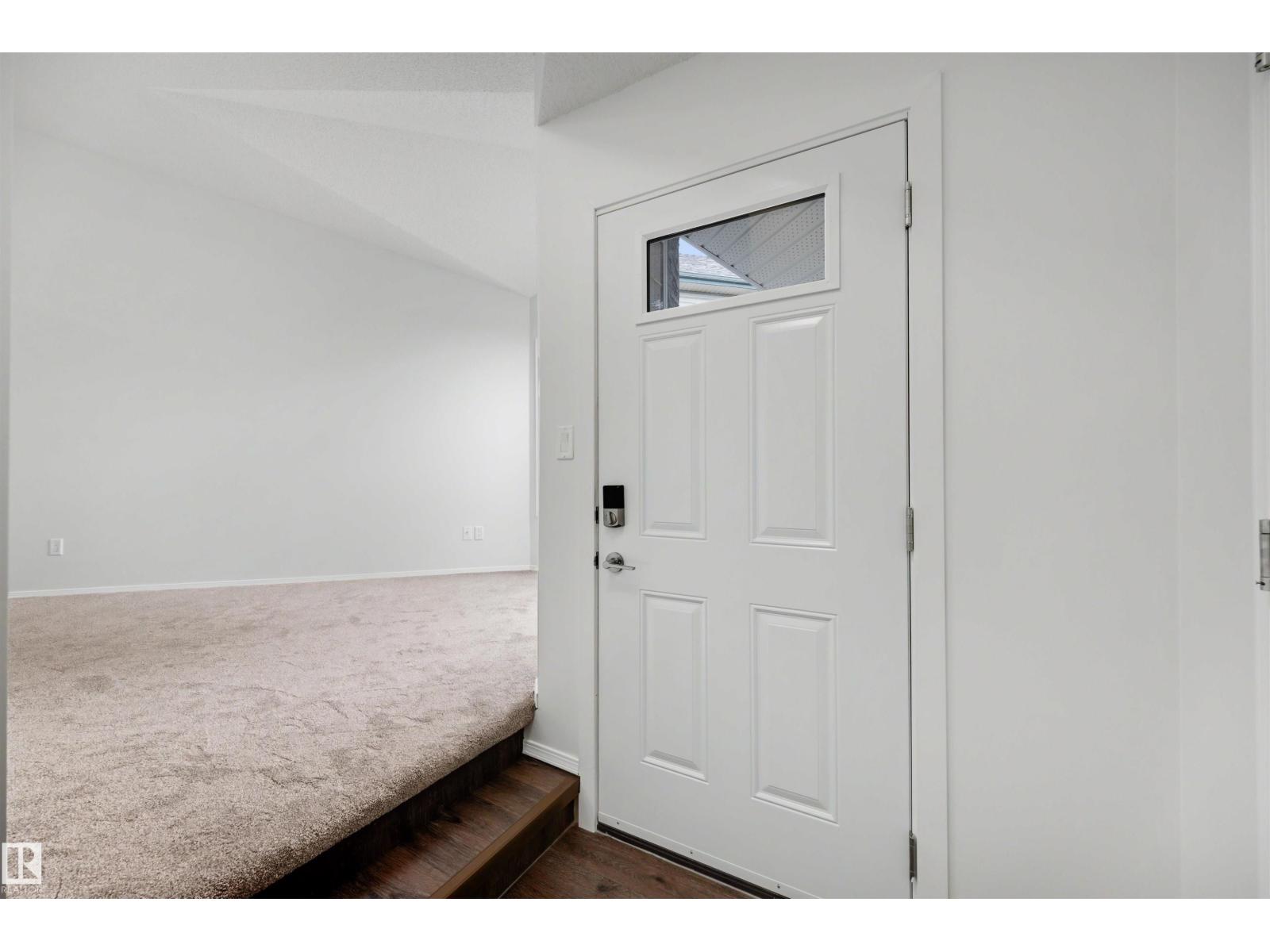 11815 8 AV NW - Image 2