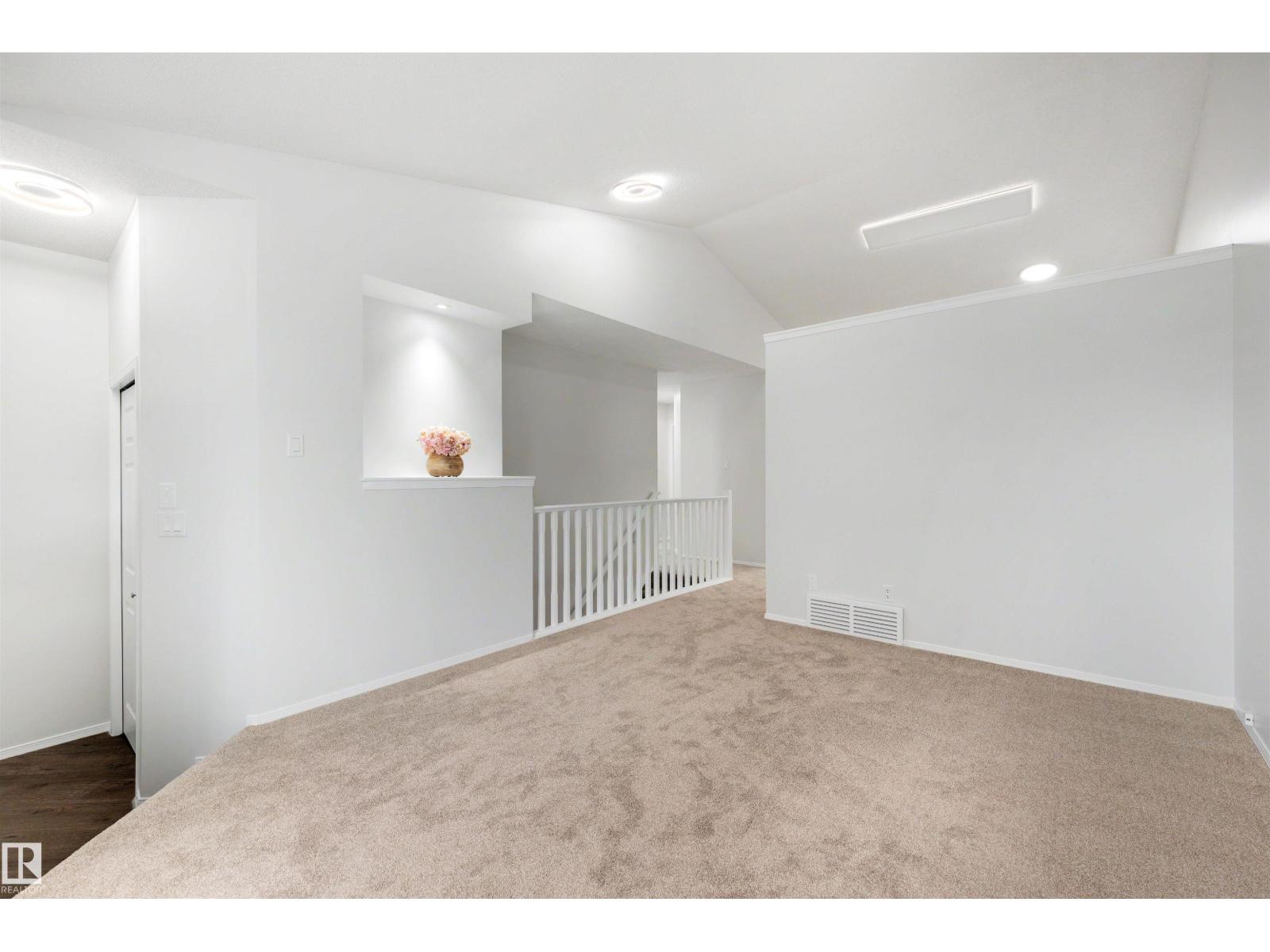 11815 8 AV NW - 4