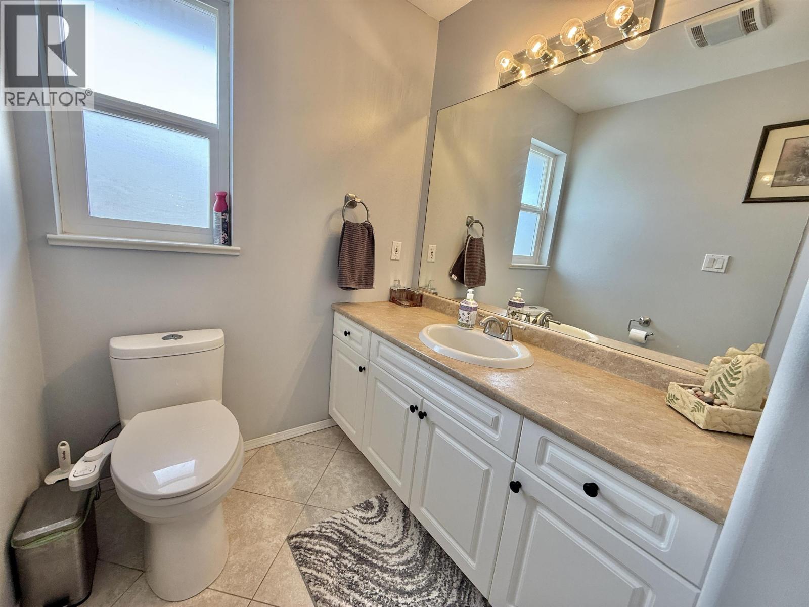 894 ROLPH STREET - 29