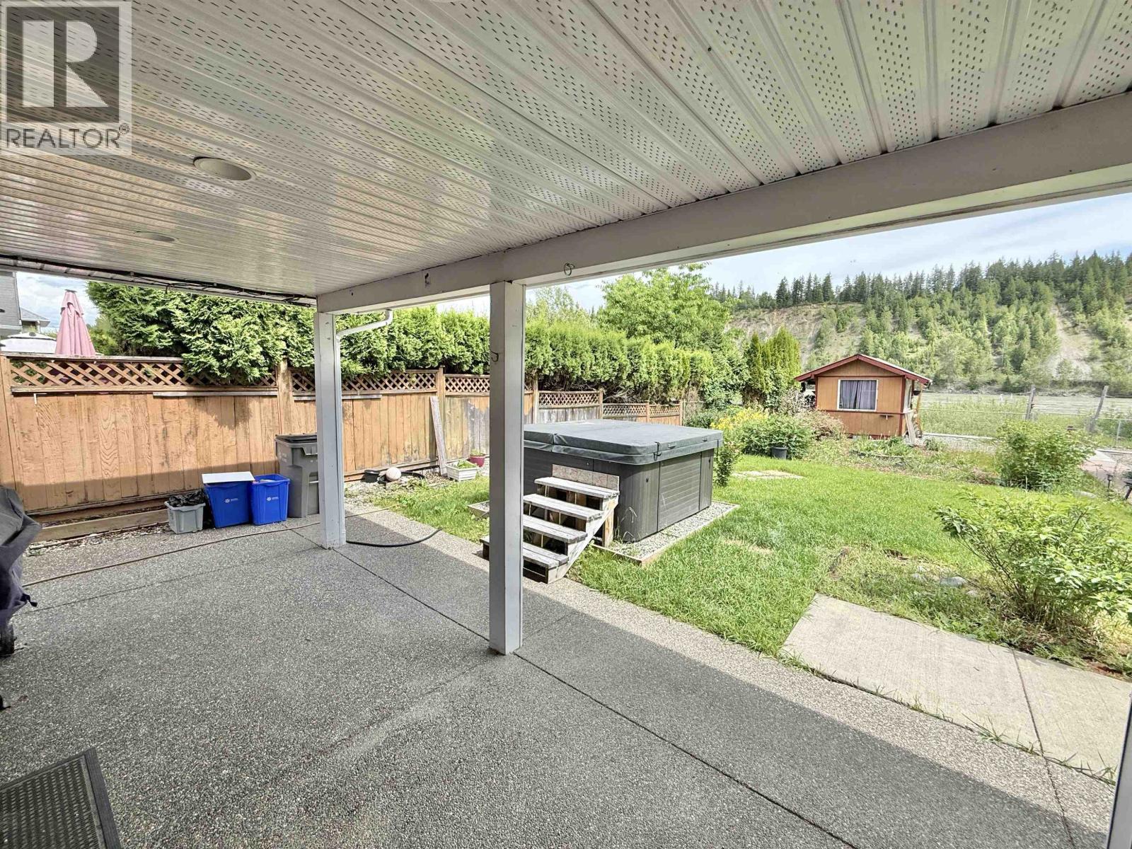 894 ROLPH STREET - 34