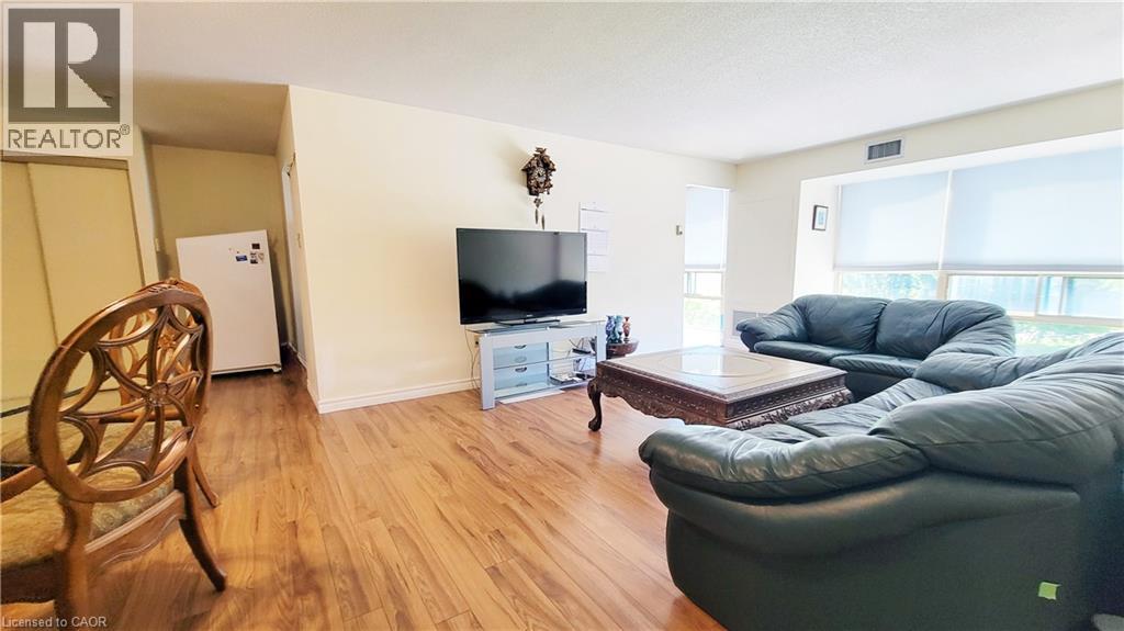 #302 55 BLUE SPRINGS Drive - 13