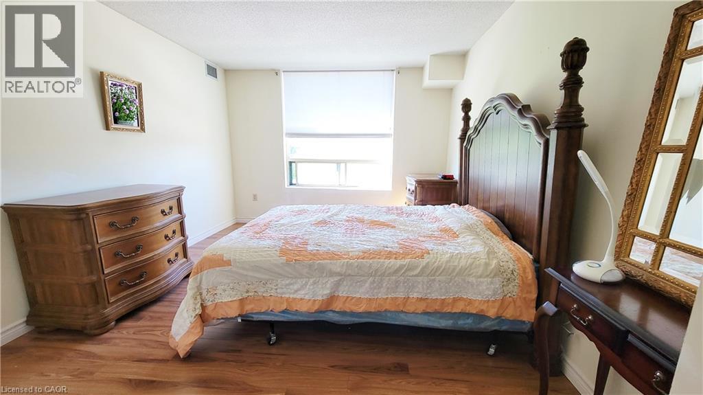 #302 55 BLUE SPRINGS Drive - 30