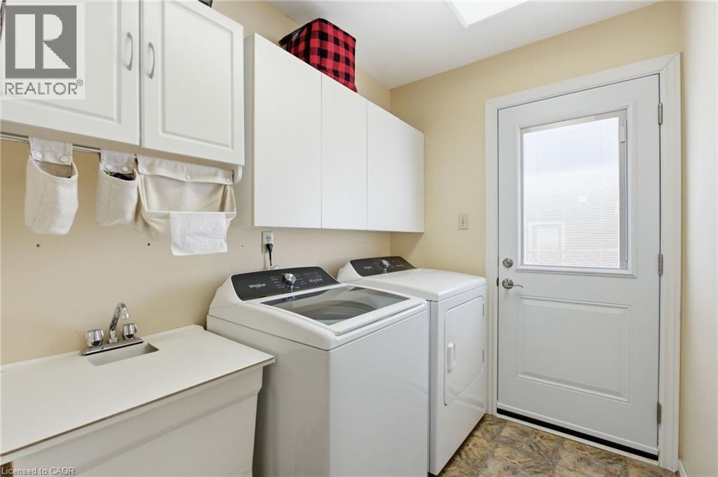 2136 WINDING Way - 13