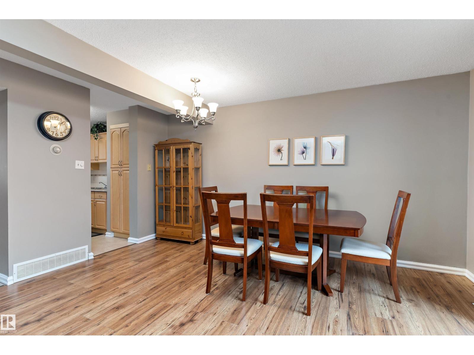 11340 139 AV NW - 13
