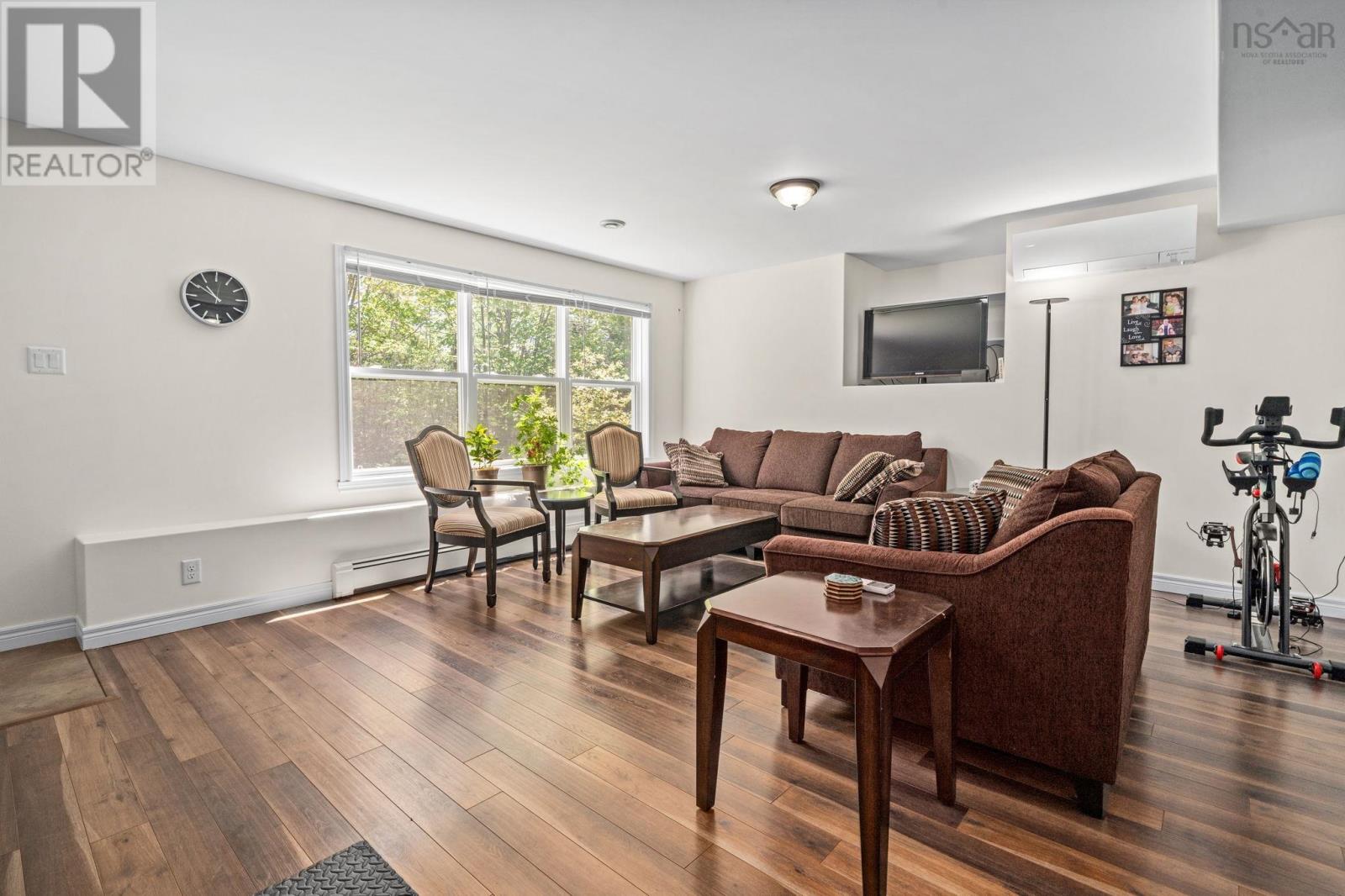 Property 38 of 51 of 104 Hollyhock Way