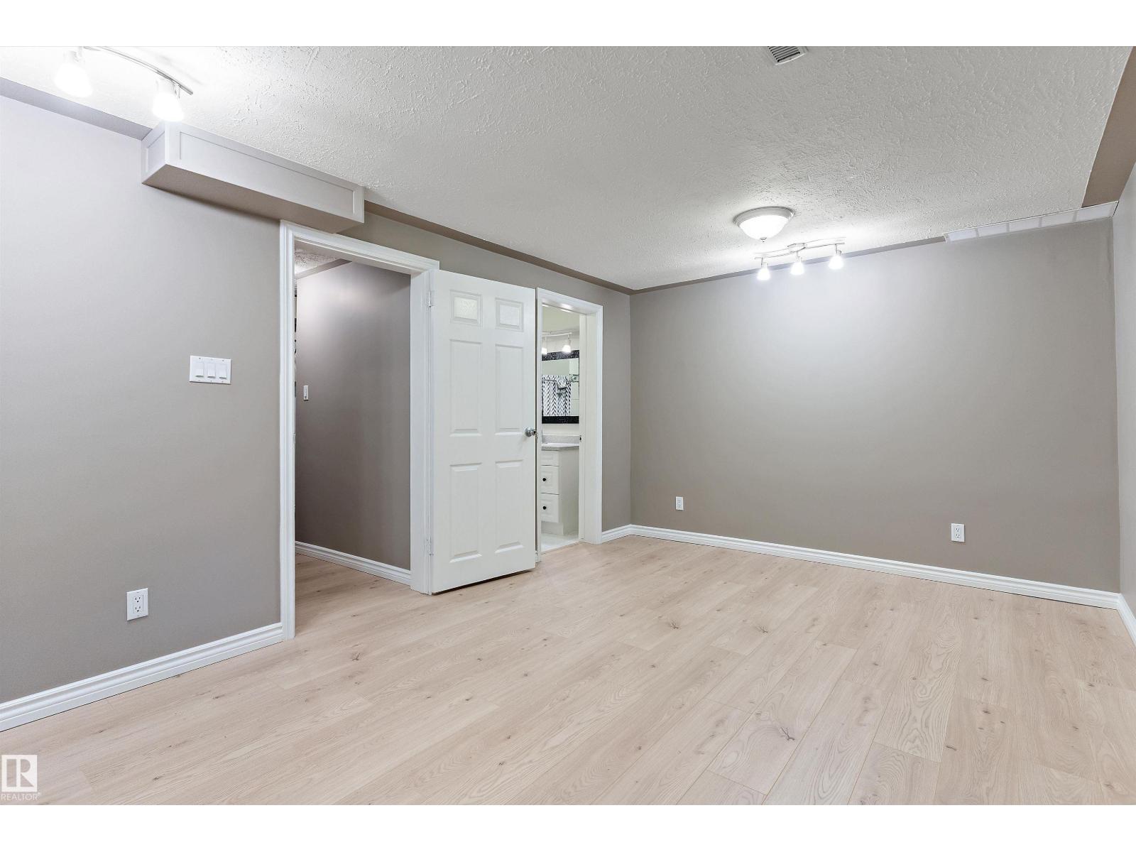 11340 139 AV NW - 26