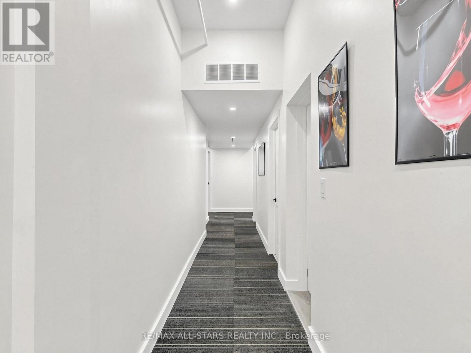 201 – 14 MCCAUL STREET