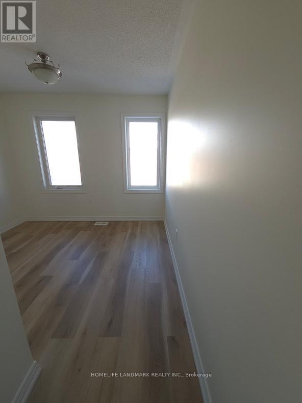 12 KAWNEER TERRACE - 5