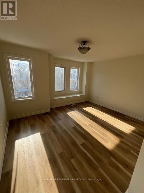 12 KAWNEER TERRACE - Image 2