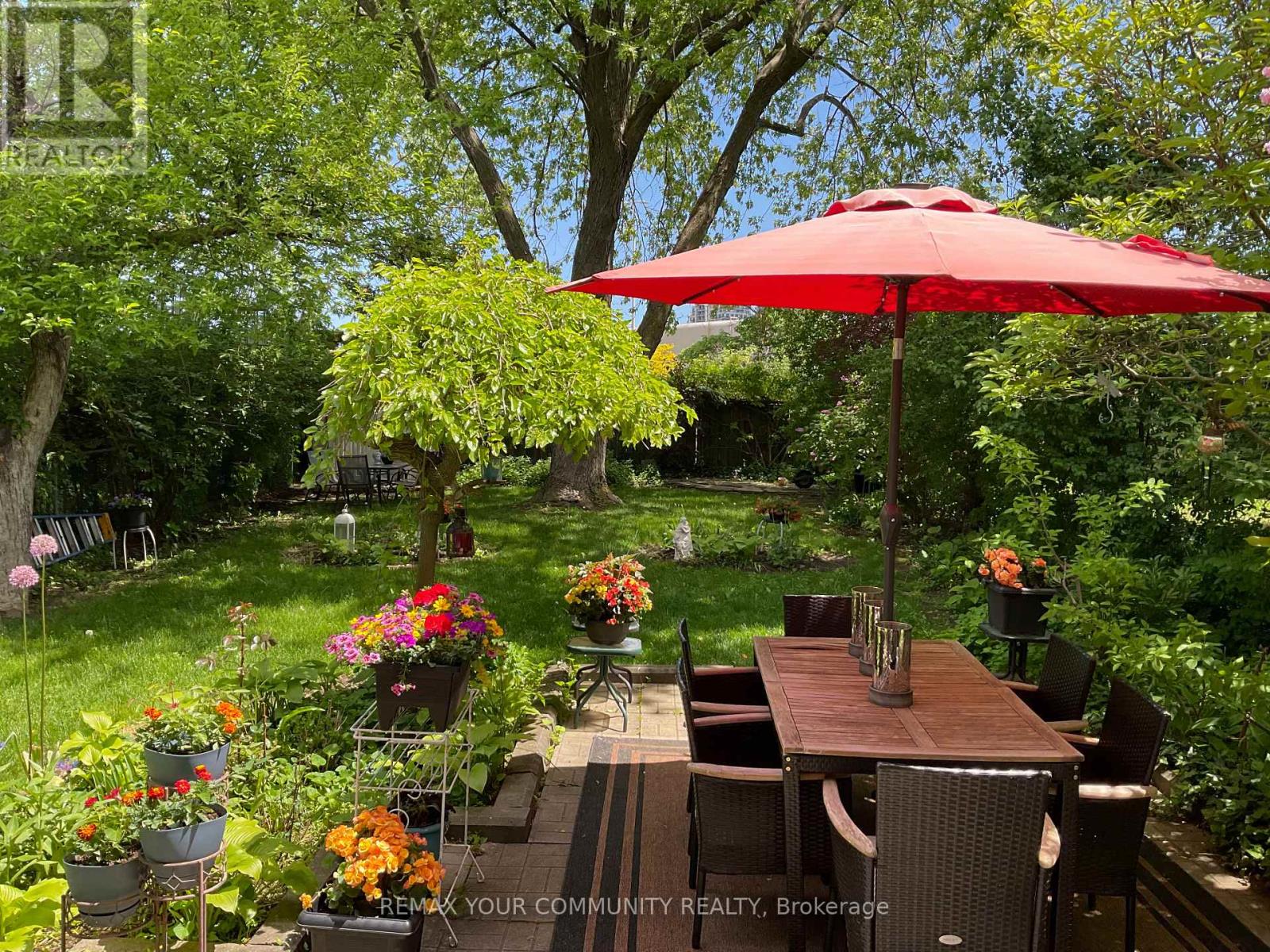 111 SPRINGHEAD GARDENS - 26