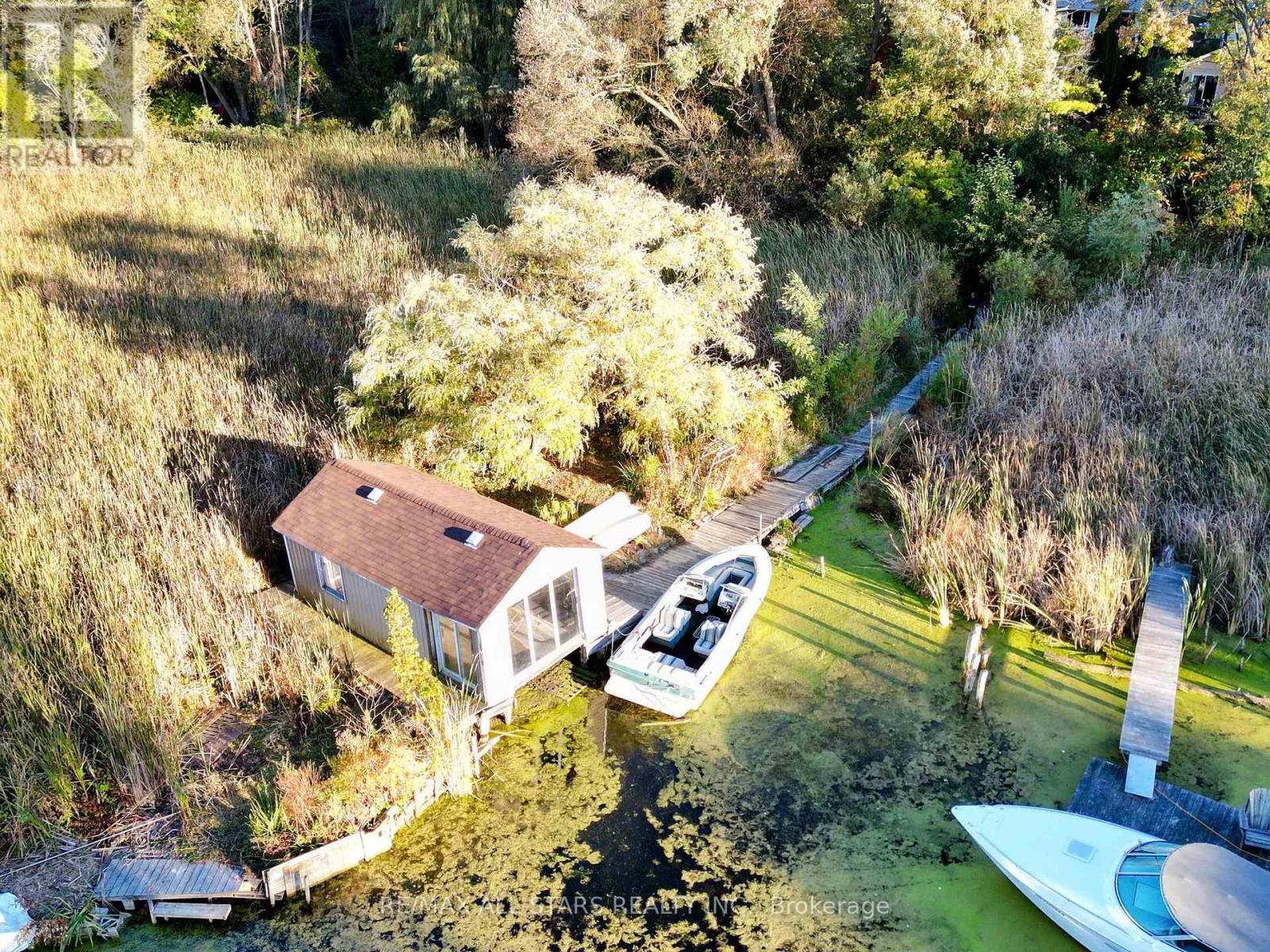 40 RIVERGLEN DRIVE - 47