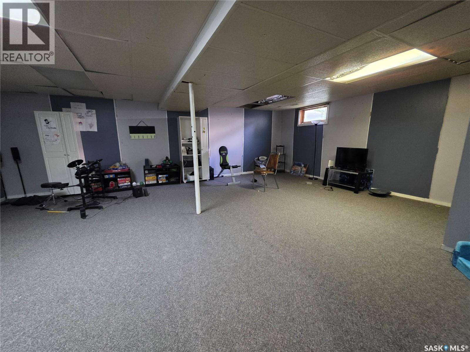 520 Dennis STREET — photo 20