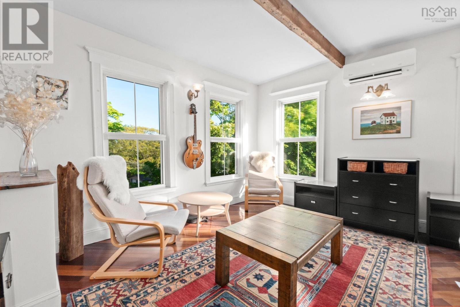 Property 45 of 47 of 3342 Robie Street