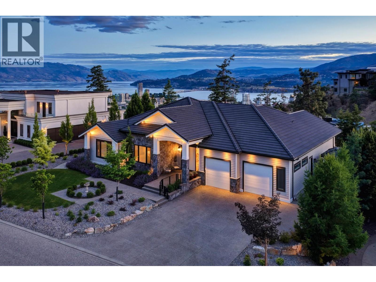 724 Rockcliffe Place, Kelowna