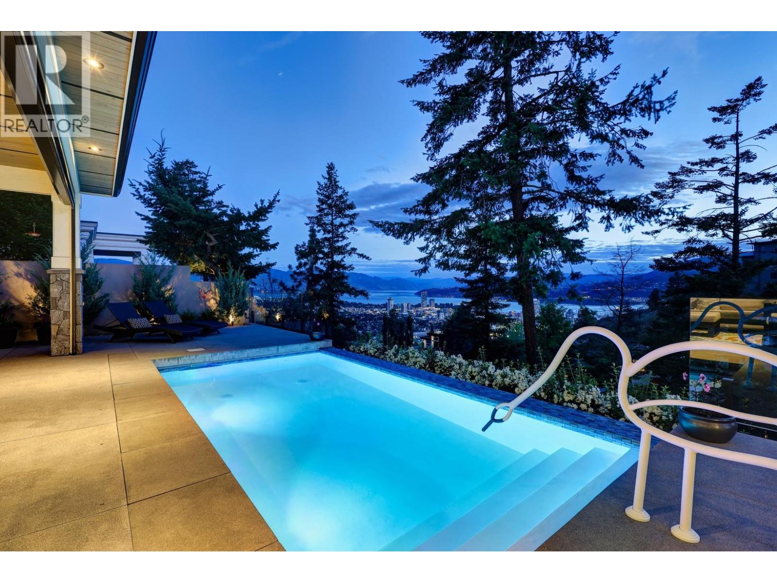 724 Rockcliffe Place, Kelowna