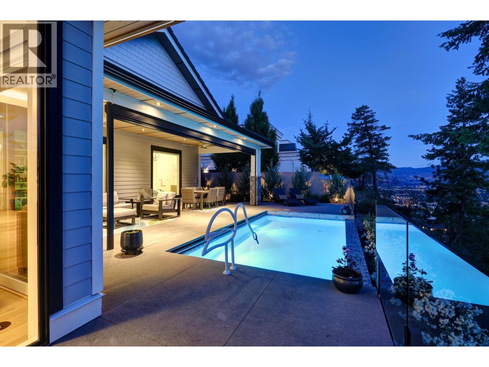 724 Rockcliffe Place, Kelowna