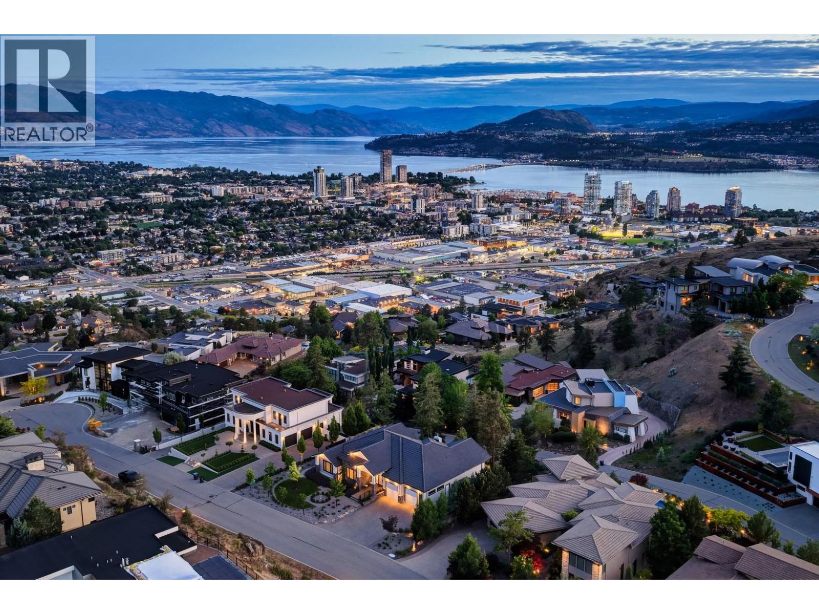 724 Rockcliffe Place, Kelowna