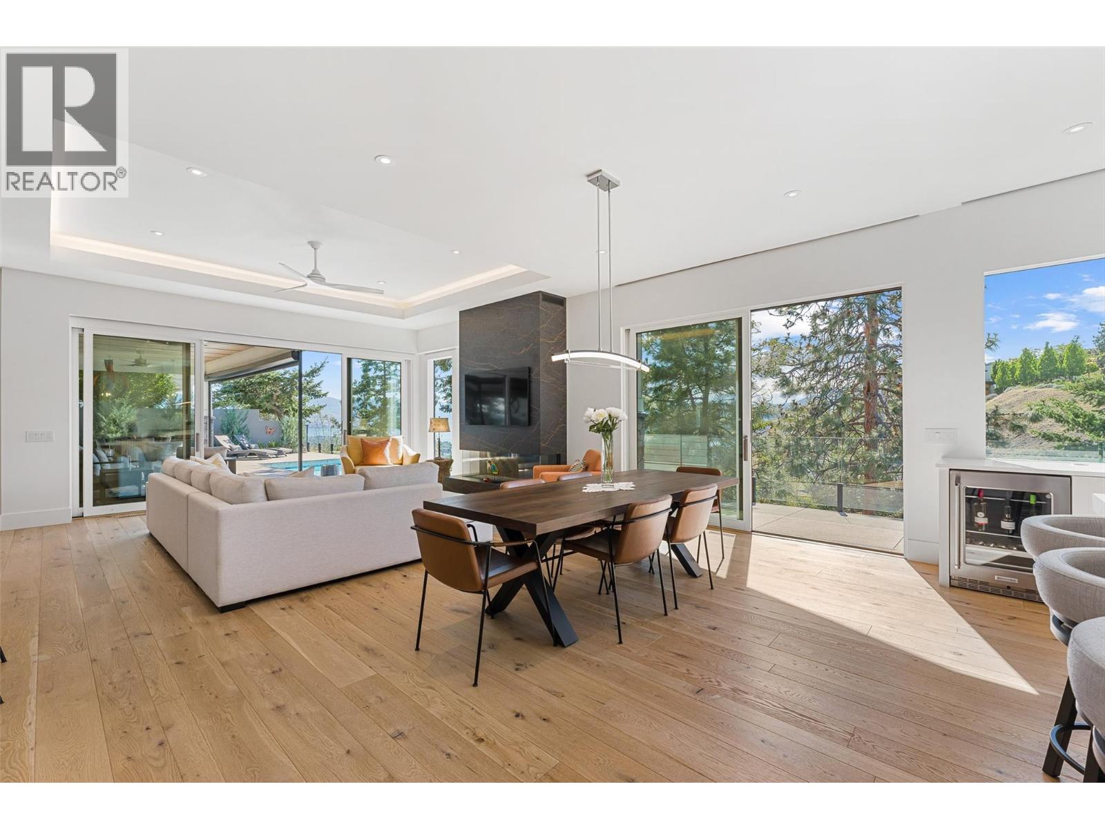 724 Rockcliffe Place, Kelowna