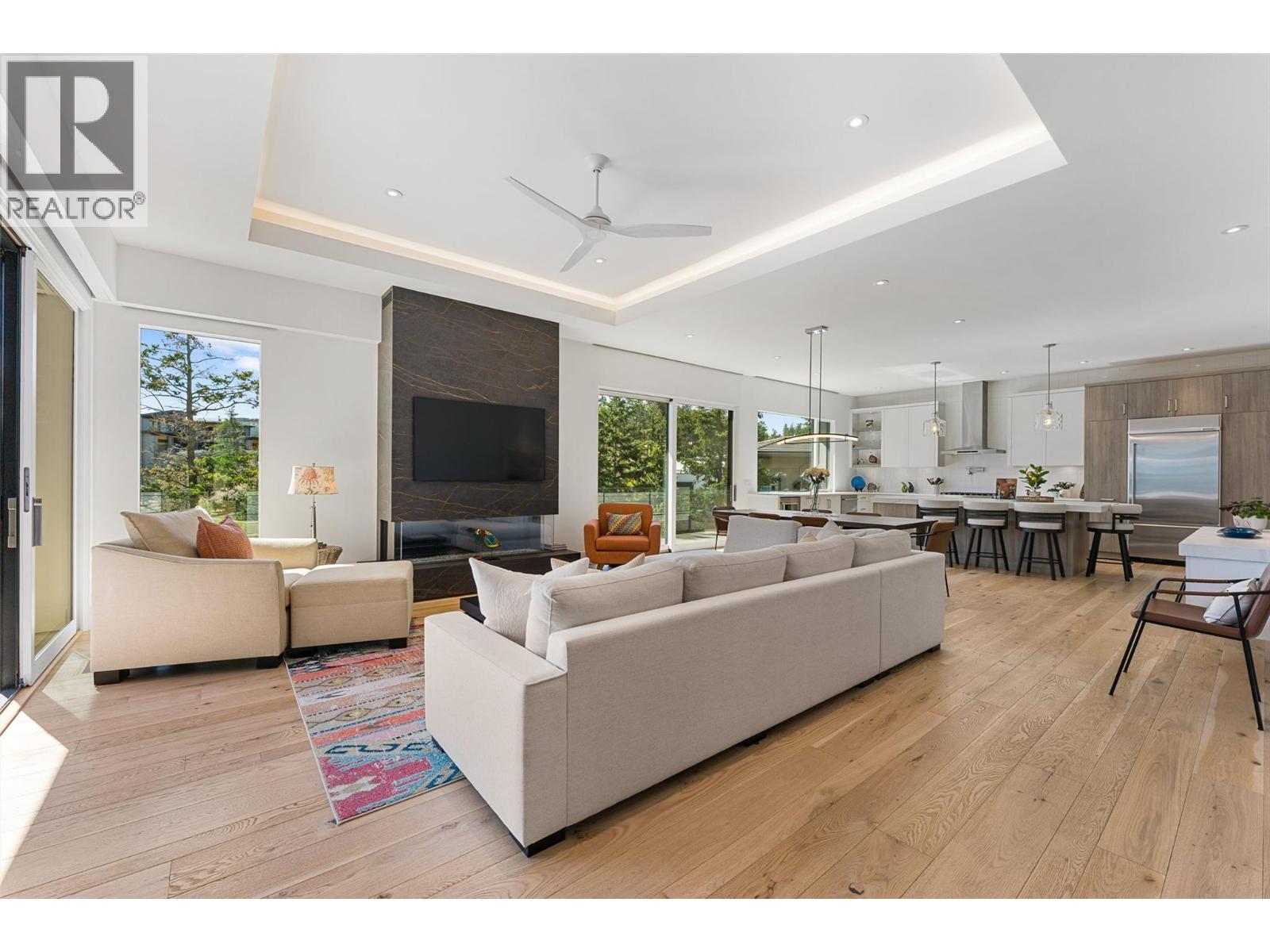 724 Rockcliffe Place, Kelowna