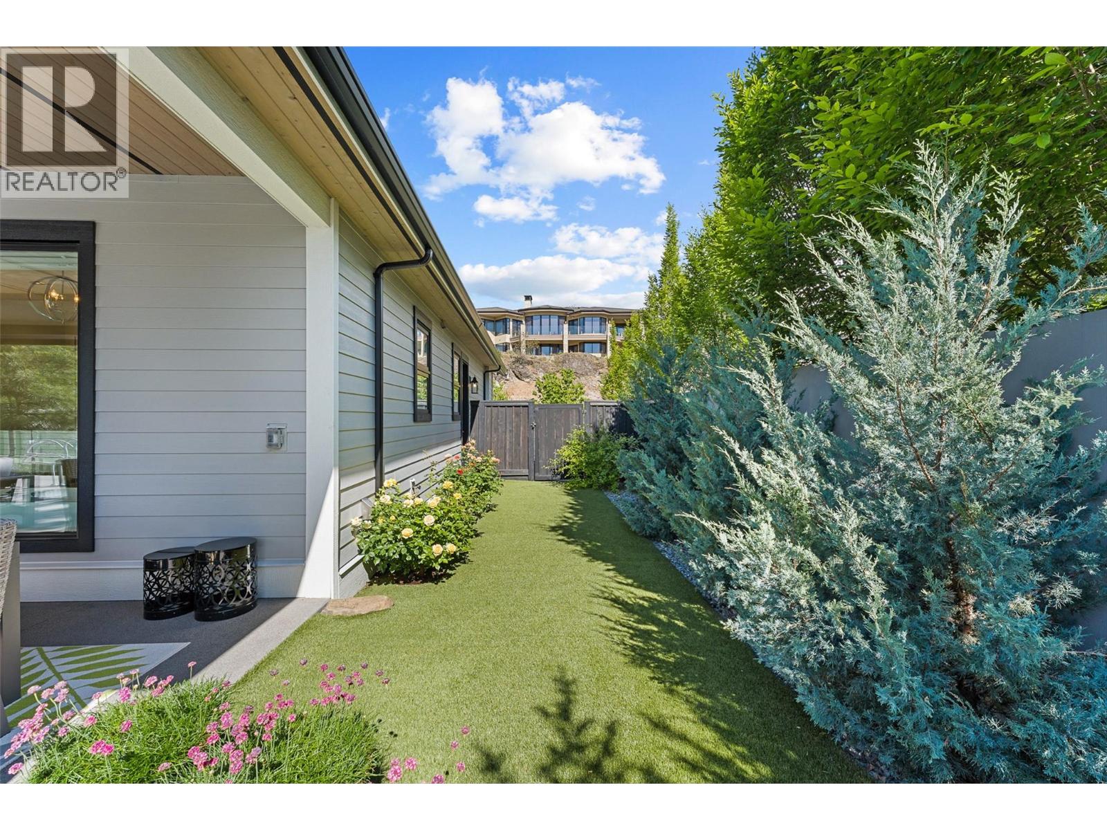 724 Rockcliffe Place, Kelowna