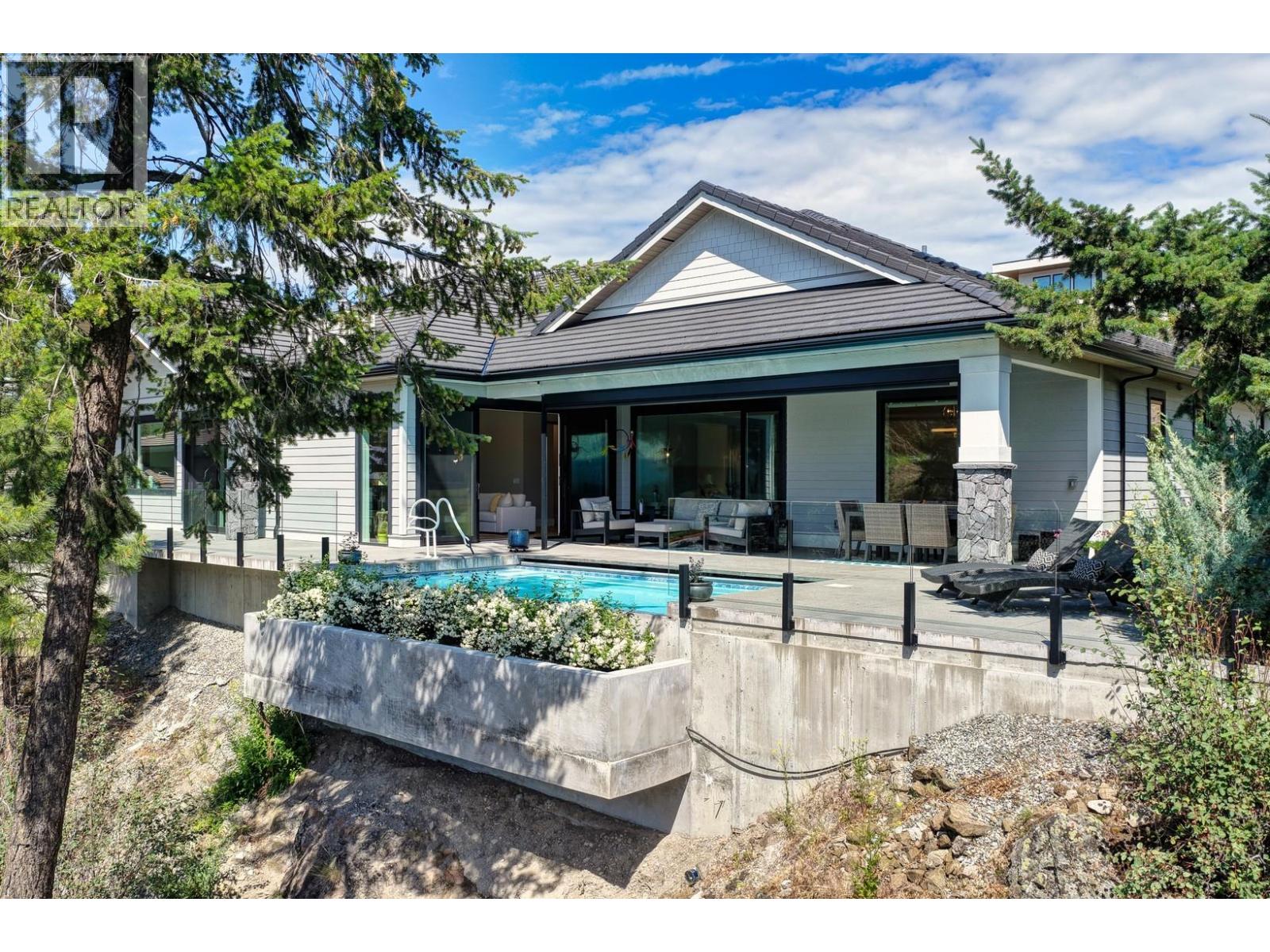 724 Rockcliffe Place, Kelowna