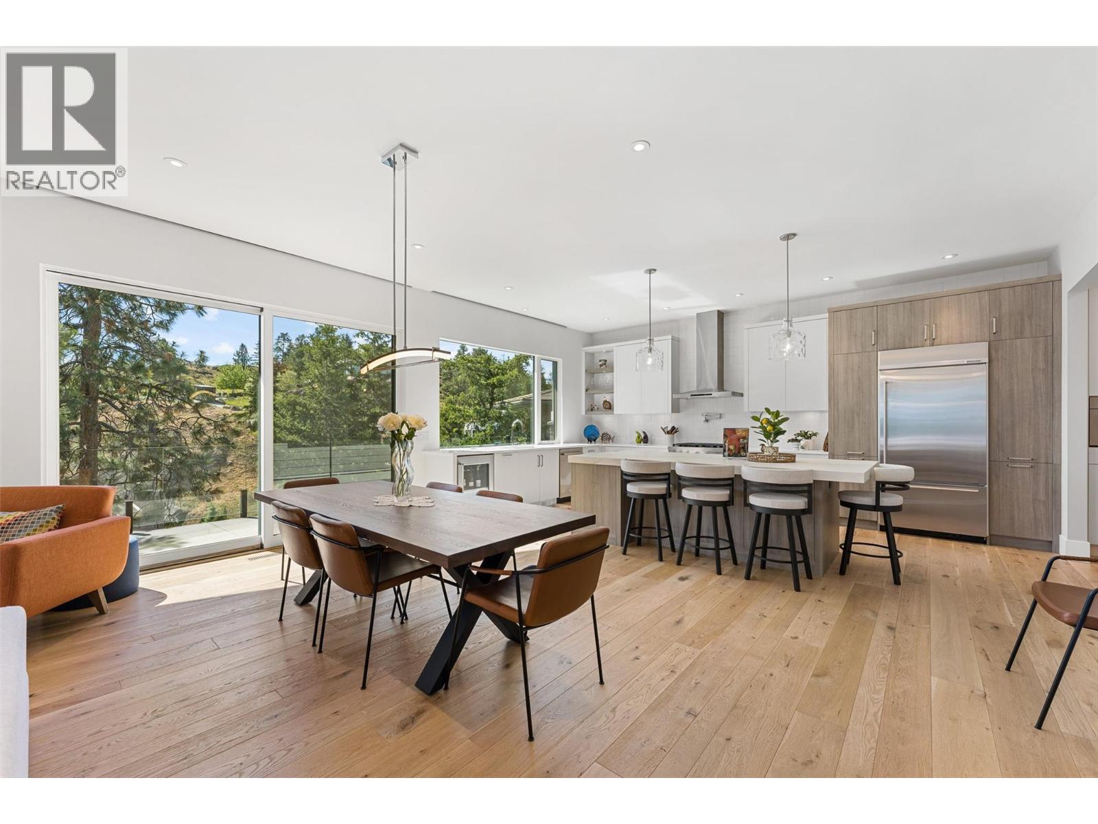 724 Rockcliffe Place, Kelowna