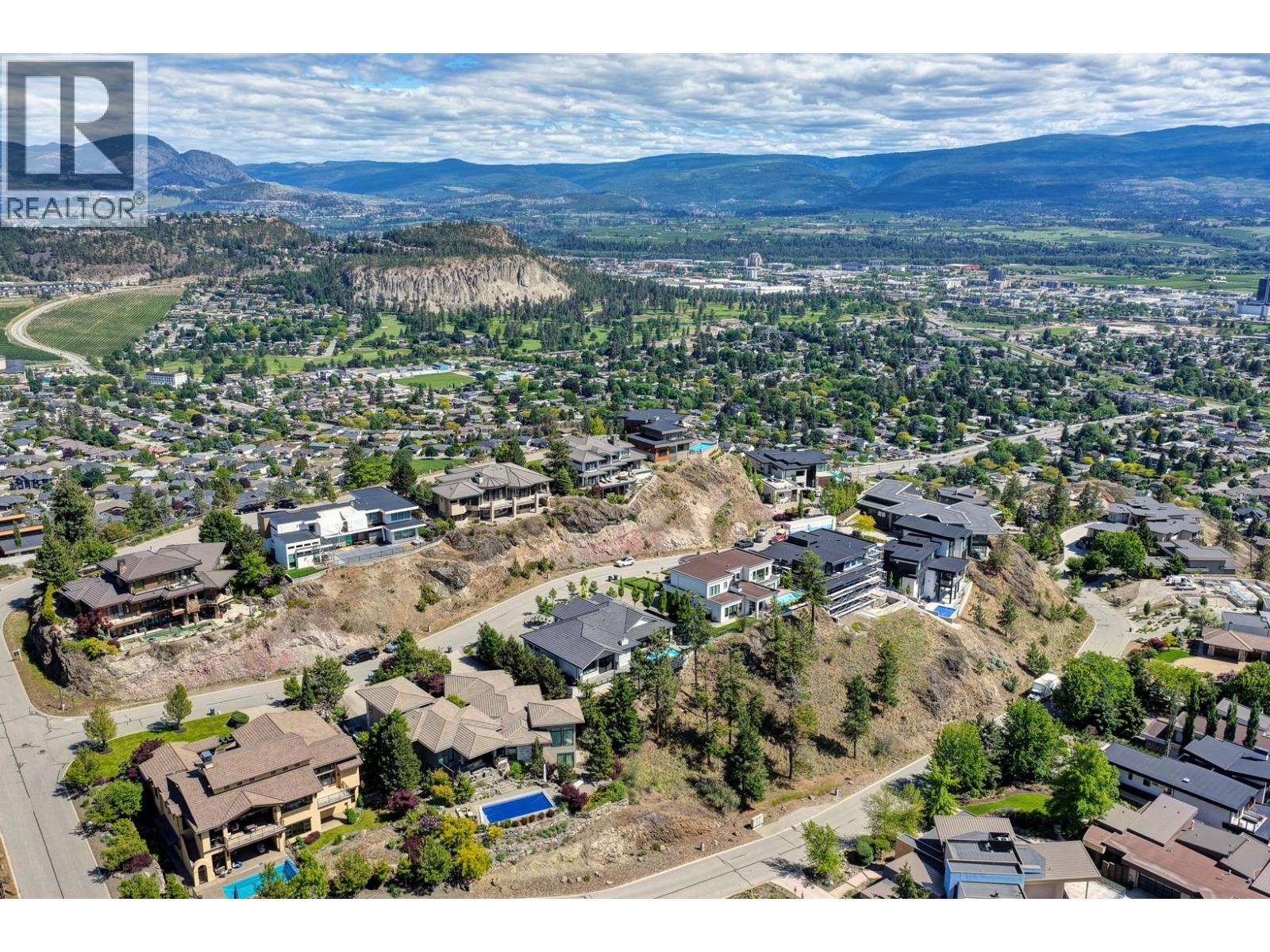 724 Rockcliffe Place, Kelowna