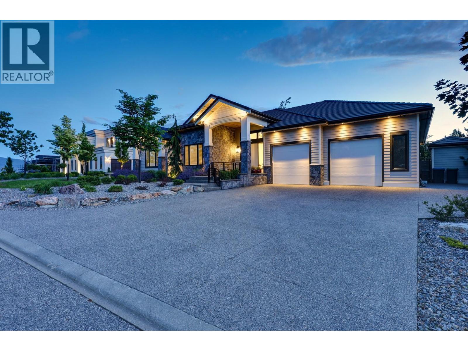724 Rockcliffe Place, Kelowna