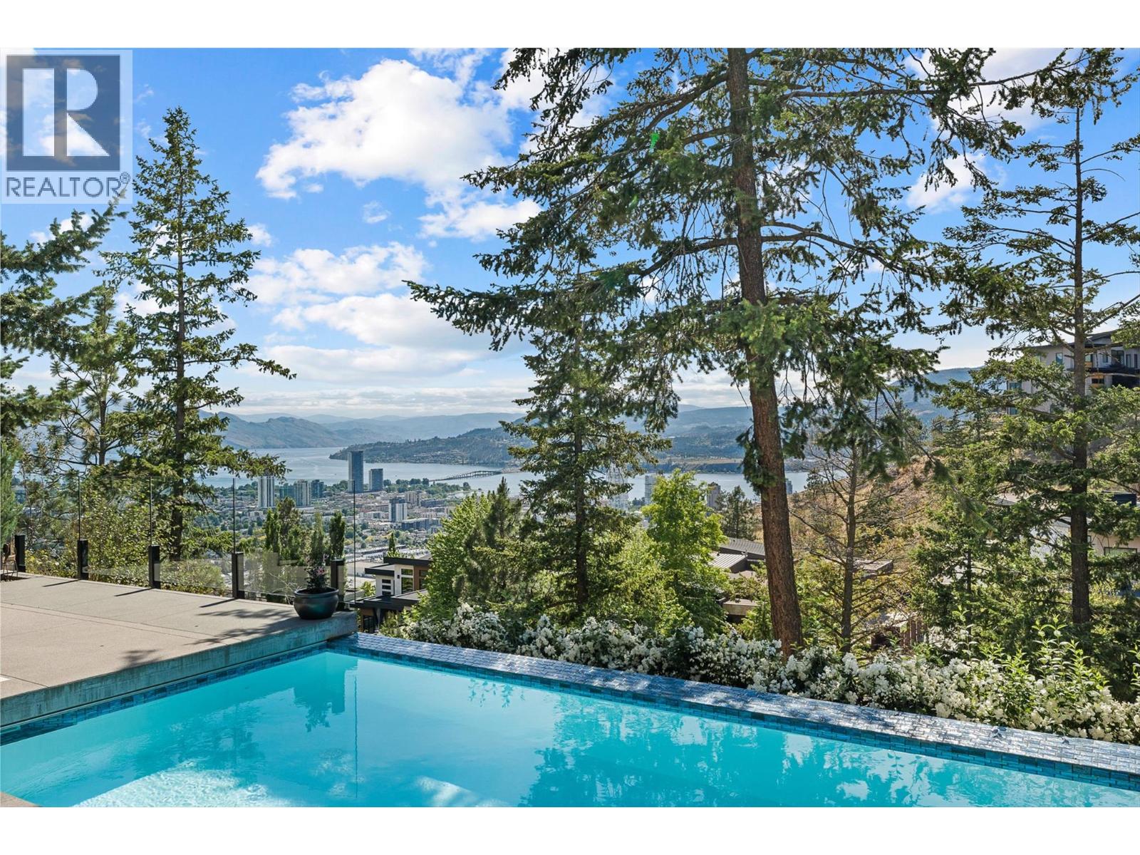 724 Rockcliffe Place, Kelowna