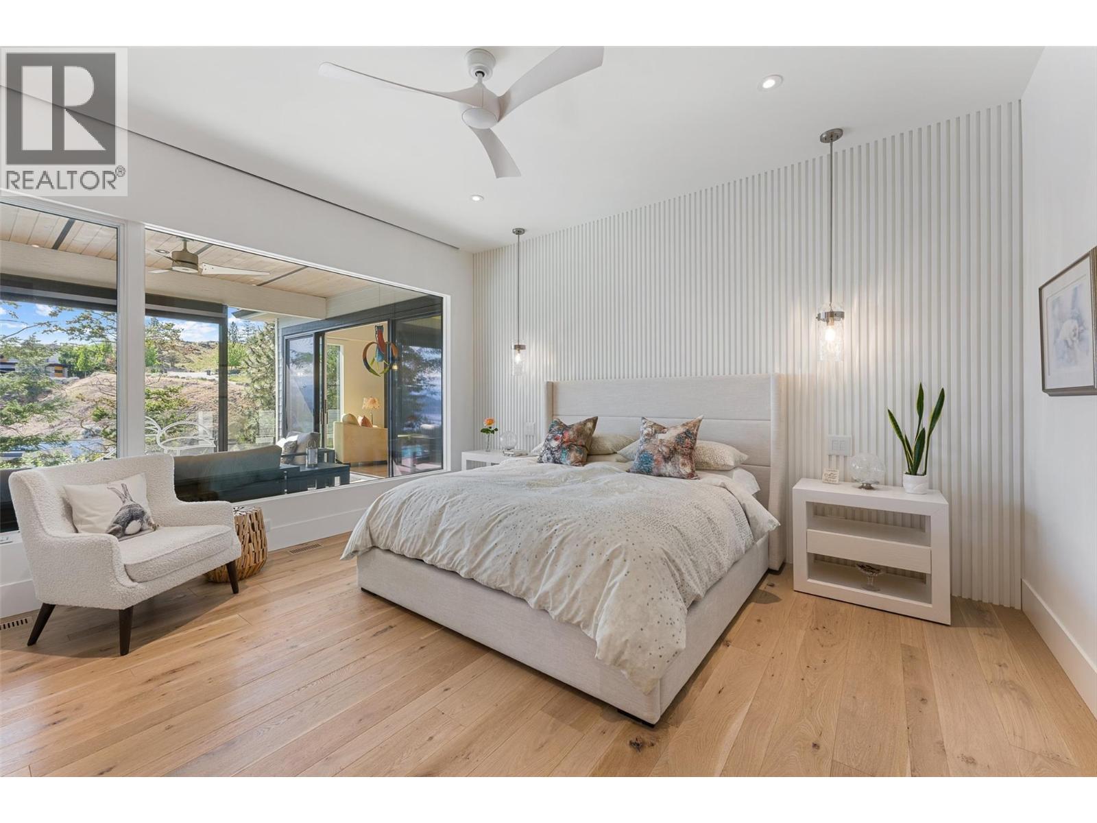 724 Rockcliffe Place, Kelowna