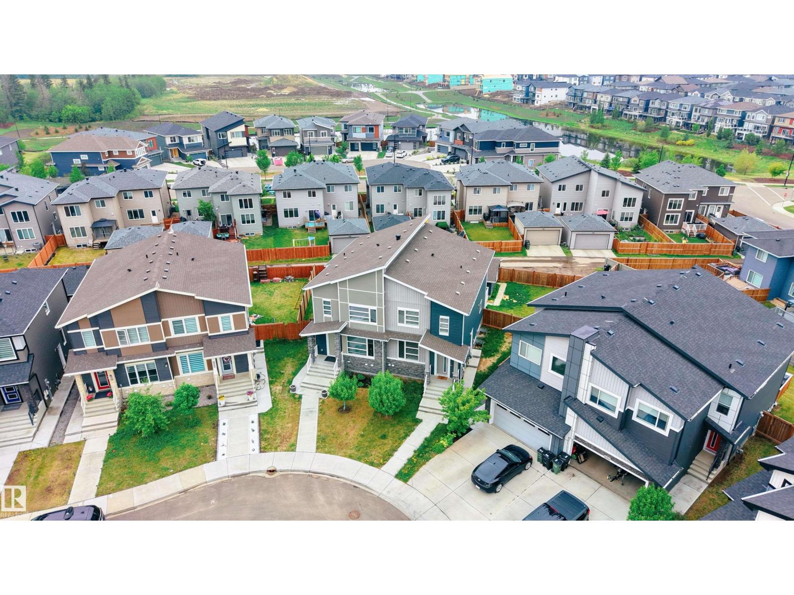 9338 PEAR LI SW - 53