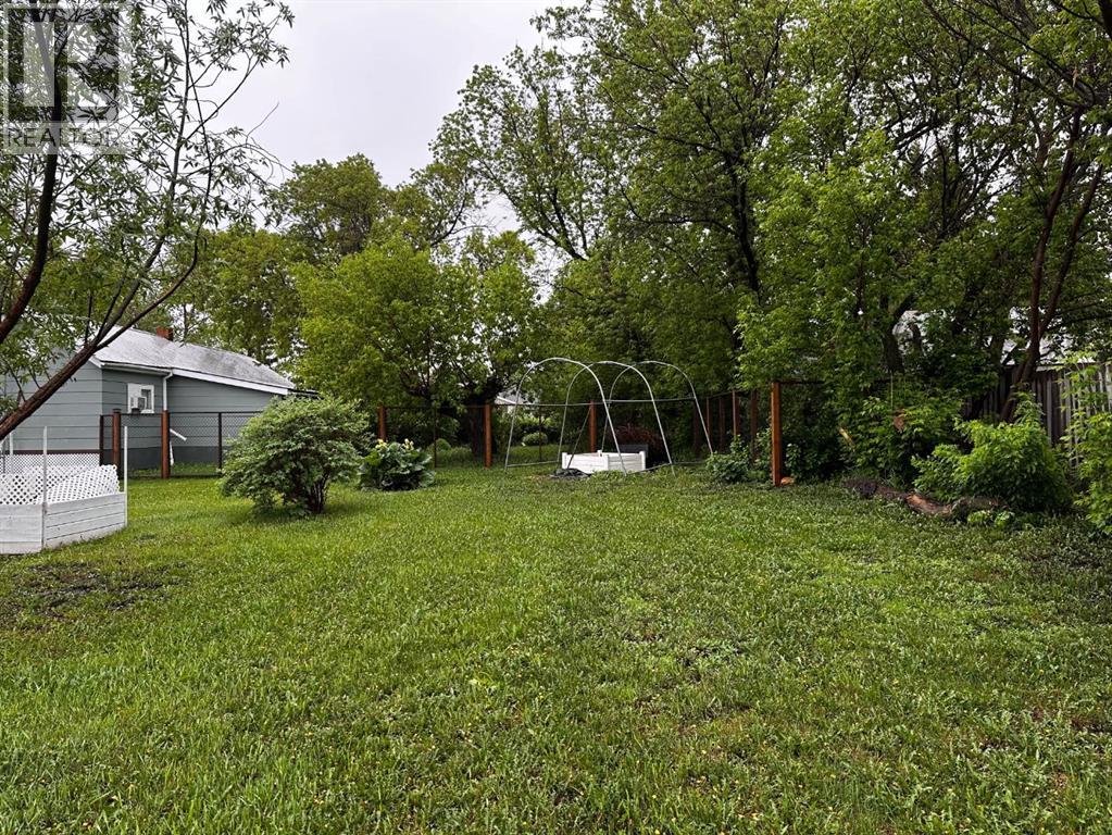 404&412 3 Avenue — photo 36