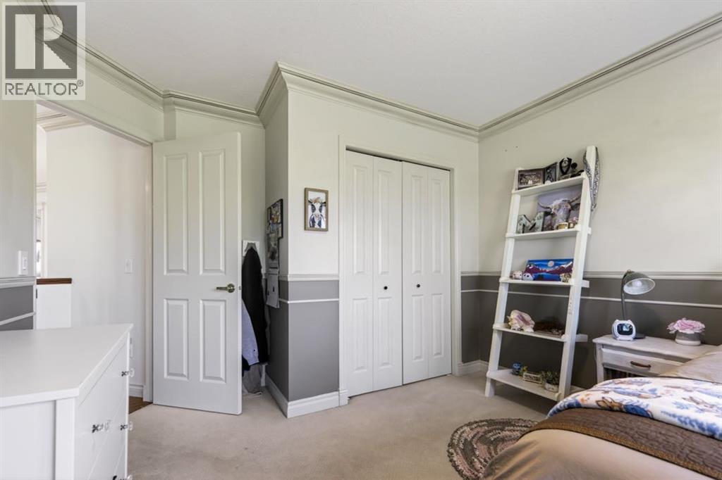 80021 210 Avenue W - 43