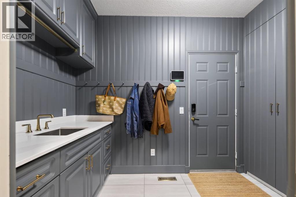 80021 210 Avenue W - 25