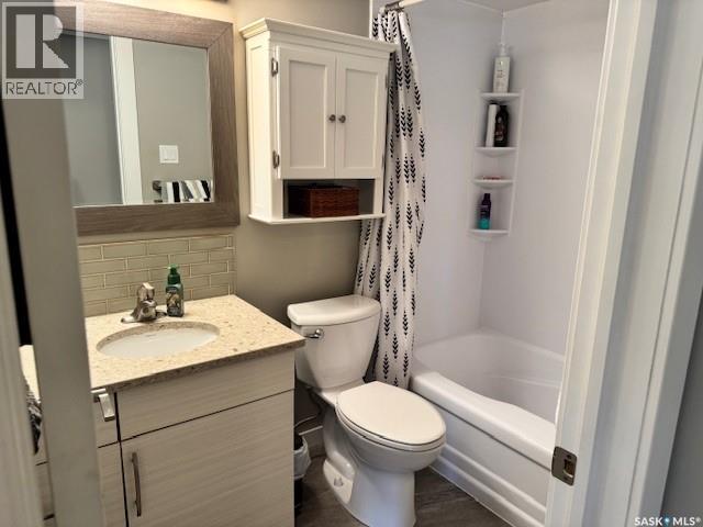 #105 2921 Harding STREET - 14