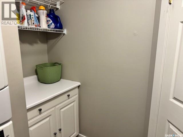 #105 2921 Harding STREET - 20