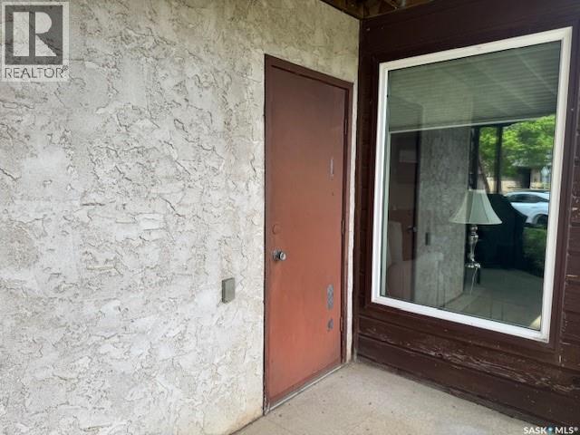 #105 2921 Harding STREET - 22
