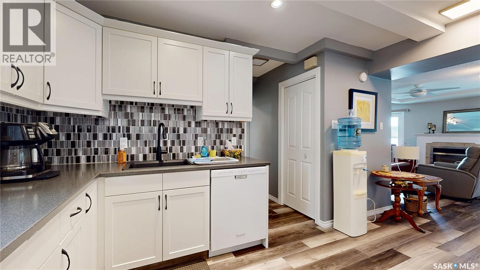 1302 TATANKA DRIVE - 43