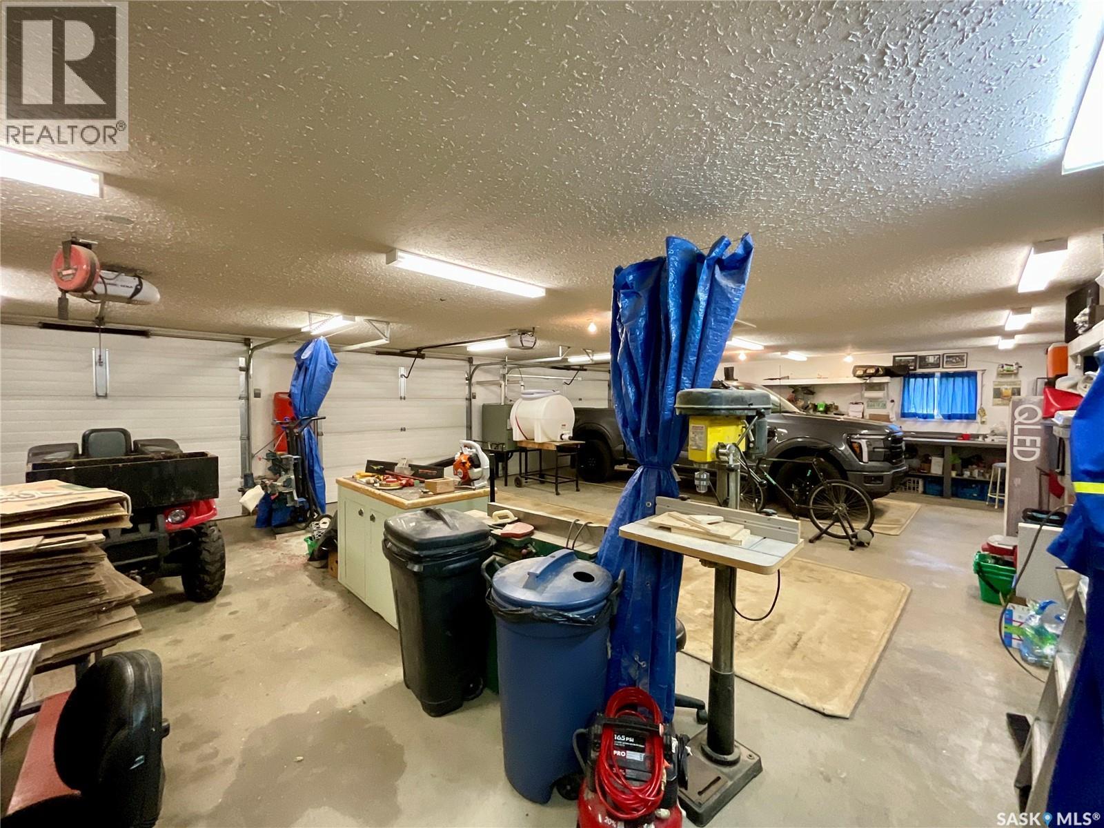 1302 TATANKA DRIVE - 64
