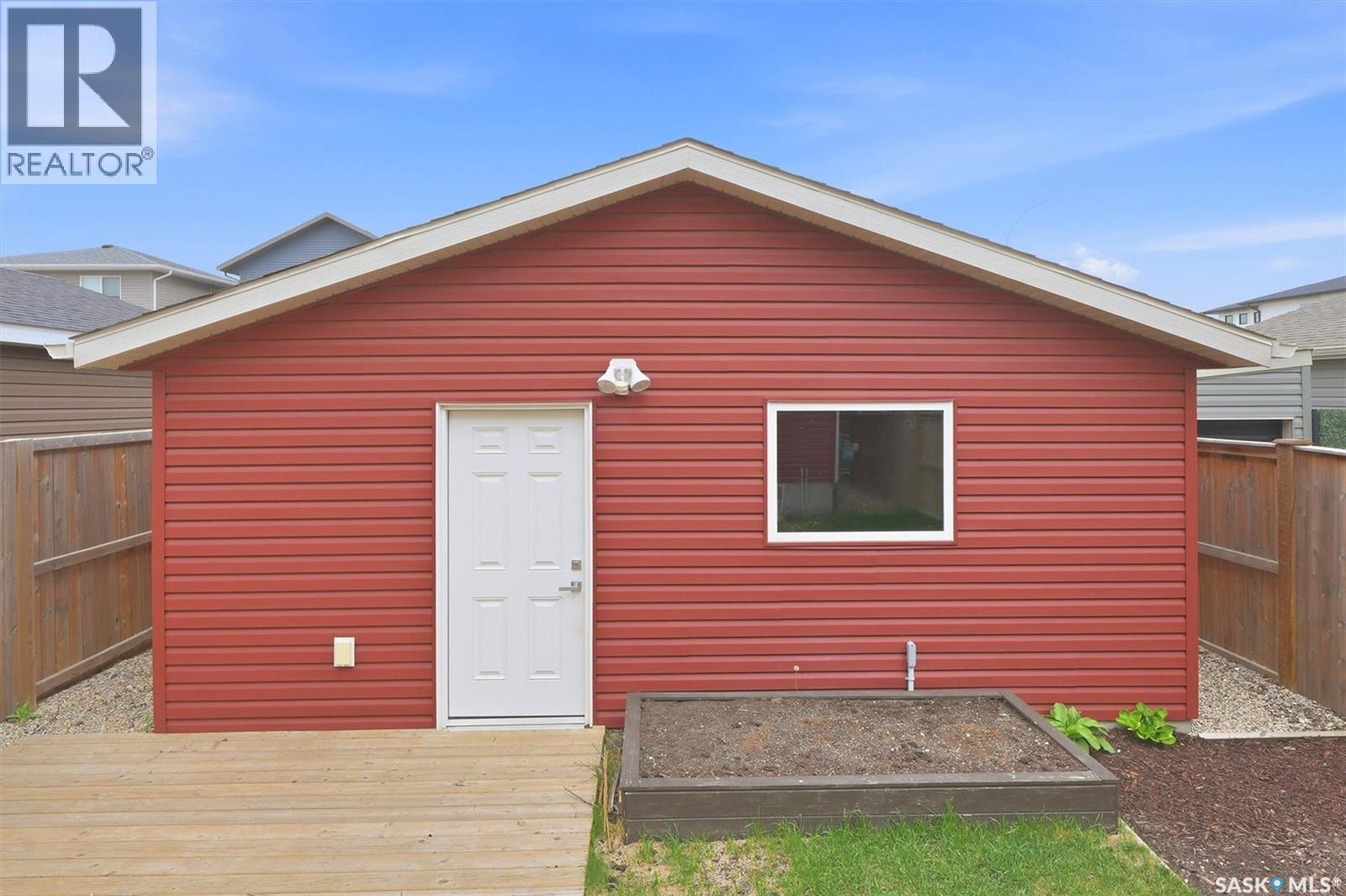 1025 Parr Hill DRIVE - 42