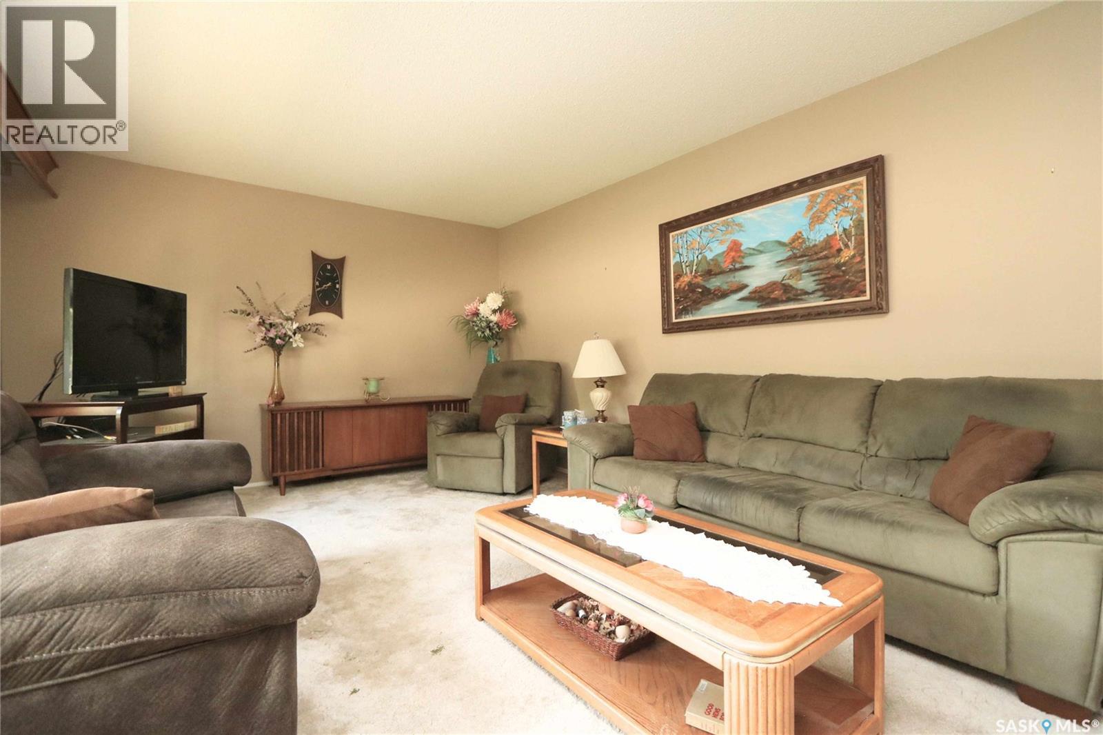 546 Riverview ROAD - Image 3