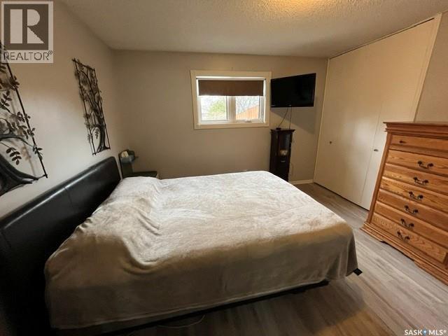 206 3rd AVENUE W - 11