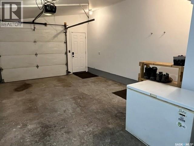 206 3rd AVENUE W - 31