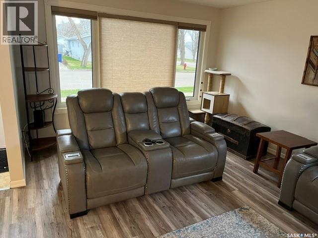 206 3rd AVENUE W - 9