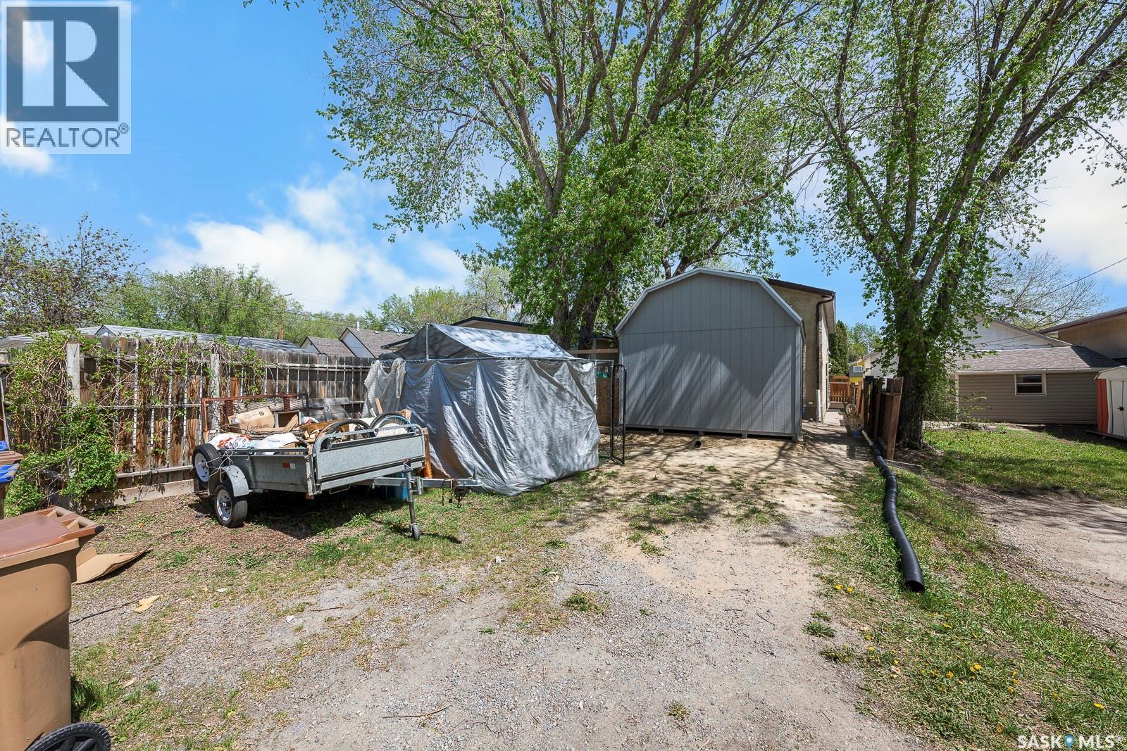 440 LORNE STREET - 25