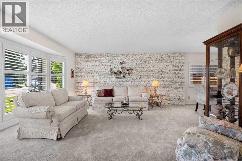 32 Lake Crimson Close SE - 6
